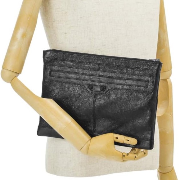 BALENCIAGA LEATHER POUCH - Picture 1 of 7